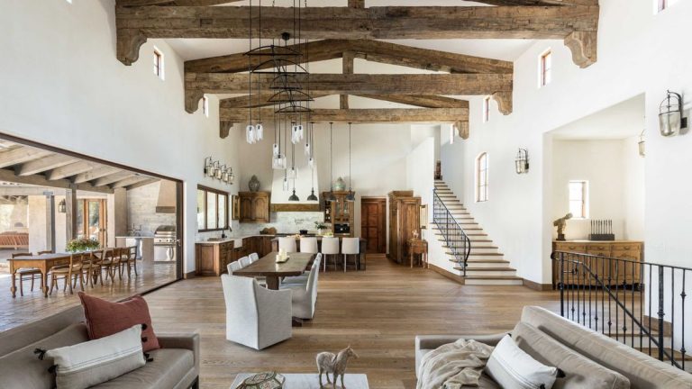 Comment le design européen et le style traditionnel ont adouci les contours de cette nouvelle construction