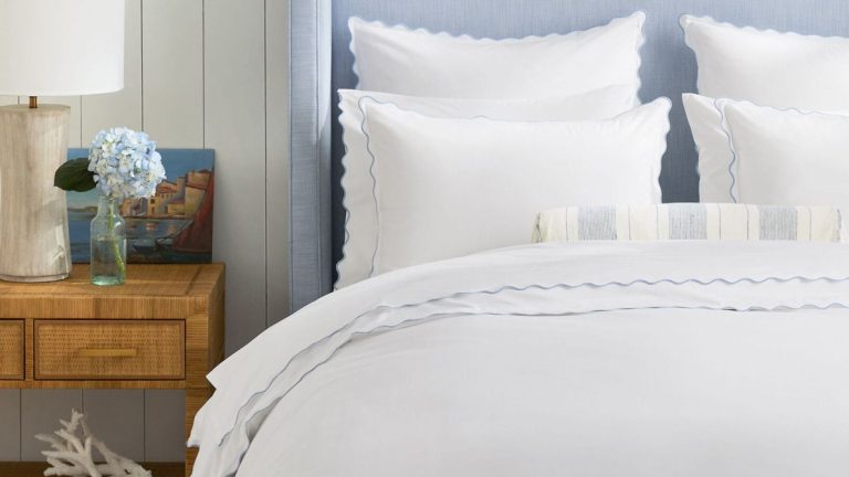 Le thérapeute d'intérieur de H&G partage 9 conseils pour adopter le Feng Shui dans une petite chambre