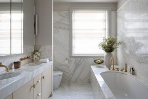 Comment nettoyer une salle de bain – un guide expert