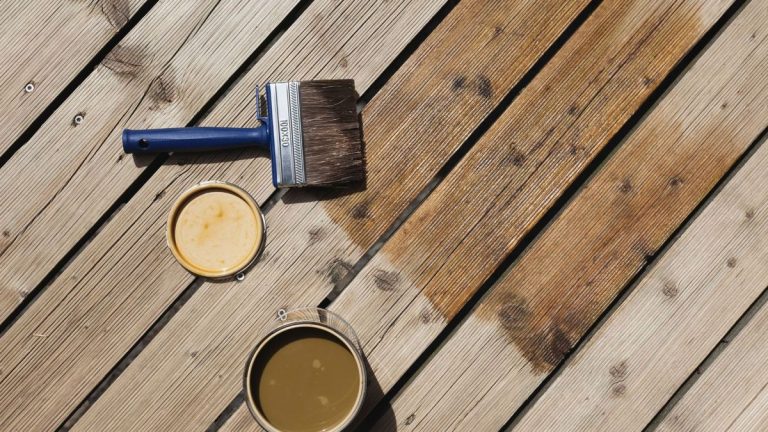 La meilleure façon de teindre le bois – 4 conseils d’experts pour gagner du temps La meilleure façon de teindre le bois – 4 conseils d’experts pour gagner du temps