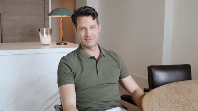 Nate Berkus affirme que ce produit « parfait » est la solution pour maximiser le stockage – et il est en vente maintenant Enfin, Nate Berkus a révélé les peintures incontournables qui ont fait de lui le maître des nouveaux neutres.