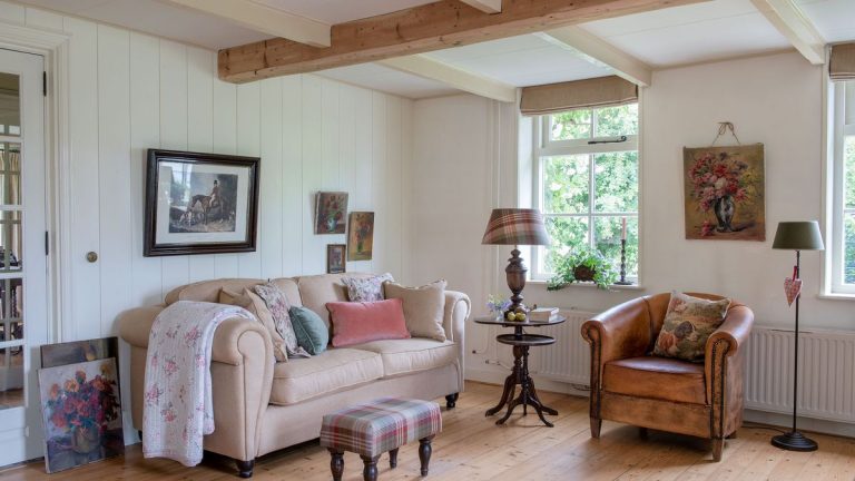 Ce charmant chalet de campagne regorge de jolies idées pour des looks vintage stylés