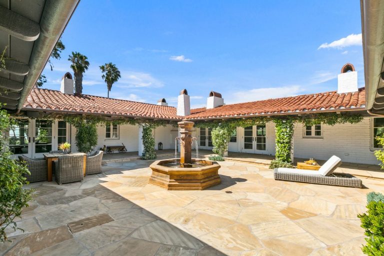 À l'intérieur de la ferme de Sandra Bullock à San Diego : une célébration du style rustique et moderne