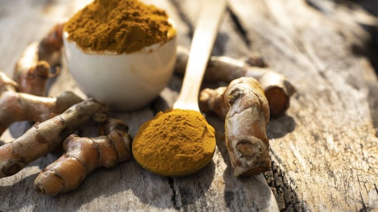 Comment faire pousser du curcuma – obtenez de nouvelles récoltes de ce superaliment en le cultivant à l’extérieur ou à l’intérieur