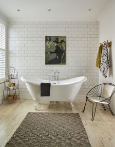 Idées de tapis de salle de bain – 10 façons d’égayer votre espace Idées de tapis de salle de bain – 10 façons d’égayer votre espace