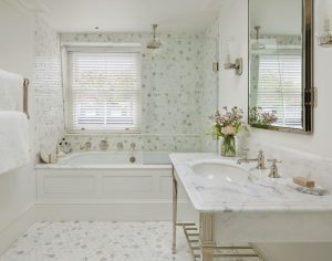 Idées de carrelage de salle de bain blanc – 10 façons avec du carrelage blanc
