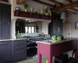Les armoires de cuisine peuvent-elles être peintes ? Les experts discutent des avantages et des pièges Les armoires de cuisine peuvent-elles être peintes ? Les experts discutent des avantages et des pièges