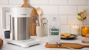 Tout ce dont vous avez besoin pour une station de thé ultime à la maison, et courez la chance de gagner un luxueux ensemble de thé et de cuisine. Tout ce dont vous avez besoin pour une station de thé ultime à la maison, et courez la chance de gagner un luxueux ensemble de thé et de cuisine.