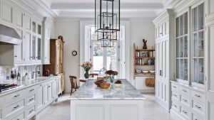 Avez-vous besoin d’un îlot de cuisine ? Les designers se demandent s’ils sont essentiels ou si les îles deviennent obsolètes Avez-vous besoin d'un îlot de cuisine ? Les designers se demandent s'ils sont essentiels ou si les îles deviennent obsolètes