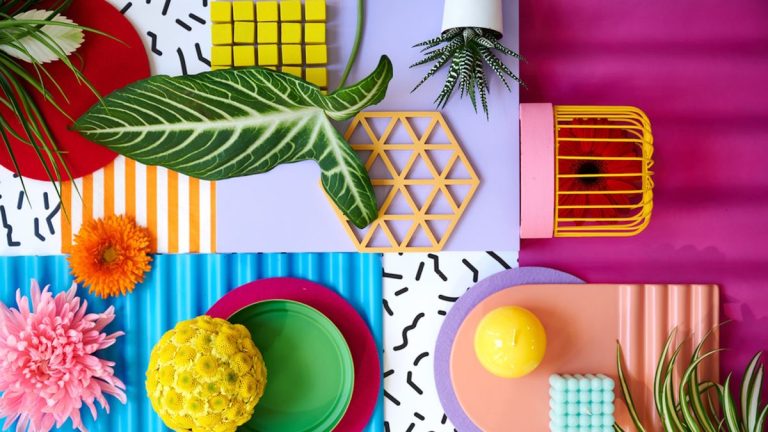 Ce sont les tendances du design floral 2024 que les professionnels de l’industrie prédisent que nous verrons davantage au cours de la nouvelle année.