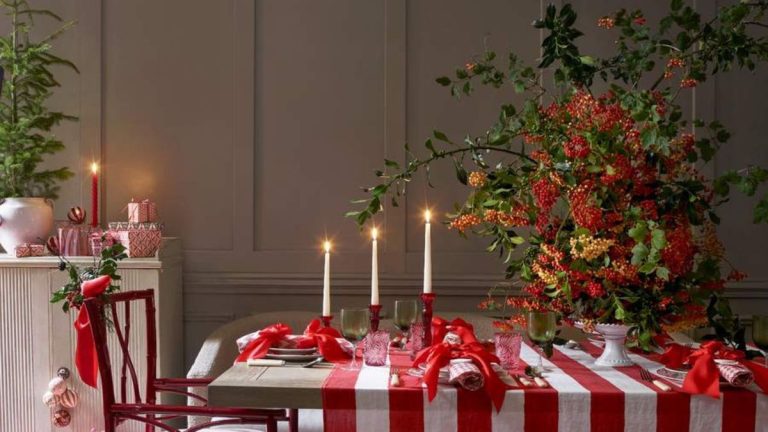 5 étapes faciles pour créer la table de fête parfaite, selon Paula Sutton de Hill House Vintage 5 étapes faciles pour créer la table de fête parfaite, selon Paula Sutton de Hill House Vintage