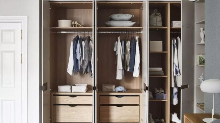 Ce sont ces éléments qui donnent l’impression que votre garde-robe est encombrée – et il ne s’agit pas uniquement de vêtements.