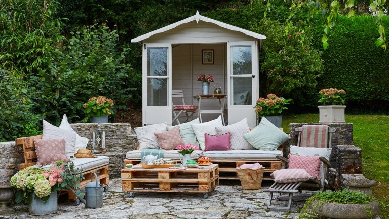 Idées de palettes durables pour les jardins – et faites preuve de créativité avec un budget limité Idées de palettes durables pour les jardins – et faites preuve de créativité avec un budget limité