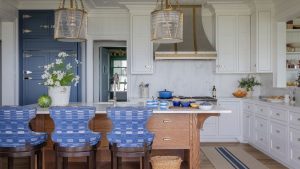 Quelles sont les meilleures couleurs d’accent pour une cuisine blanche ? 8 teintes infaillibles à essayer Quelles sont les meilleures couleurs d’accent pour une cuisine blanche ? 8 teintes infaillibles à essayer