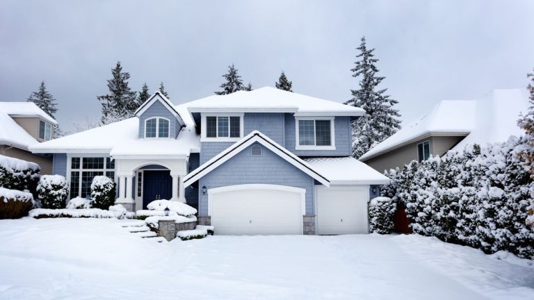 4 endroits où vous ne devriez pas déneiger – et pourquoi cela pourrait nuire à votre propriété 6 raisons pour lesquelles votre souffleuse à neige ne démarre pas – et des solutions expertes pour résoudre le problème