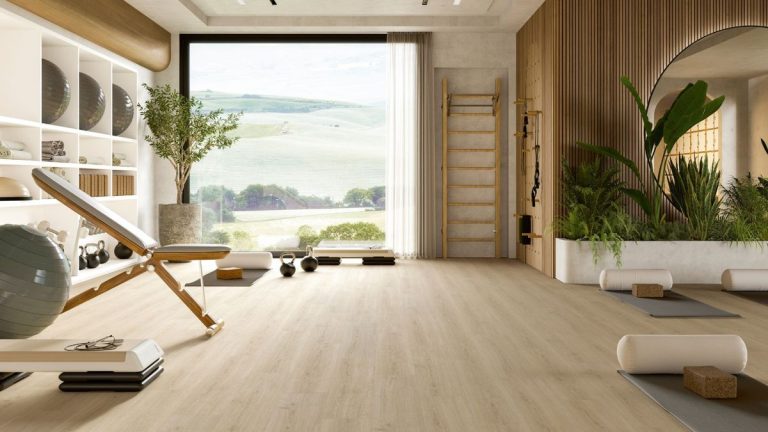 Le revêtement de sol en vinyle de luxe convient-il à votre maison ?  Nous explorons les avantages et les inconvénients