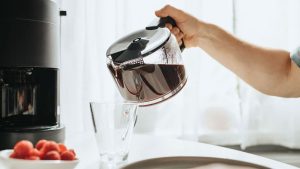 Comment préparer du café filtre à la maison – les baristas renversent les grains Comment préparer du café filtre à la maison – les baristas renversent les grains