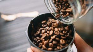 Comment conserver les grains de café ? Nous avons demandé aux torréfacteurs leurs meilleurs conseils Comment conserver les grains de café ? Nous avons demandé aux torréfacteurs leurs meilleurs conseils