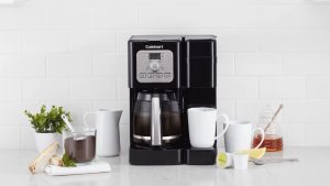 Comment nettoyer une cafetière Cuisinart – selon l'équipe derrière les machines