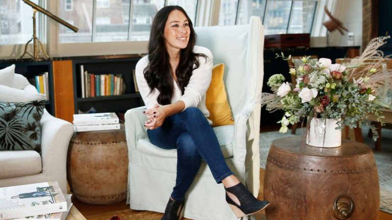 Les compositions de fleurs coupées de Joanna Gaines fournissent une inspiration « divine » pour les vases printaniers Les compositions de fleurs coupées de Joanna Gaines fournissent une inspiration « divine » pour les vases printaniers