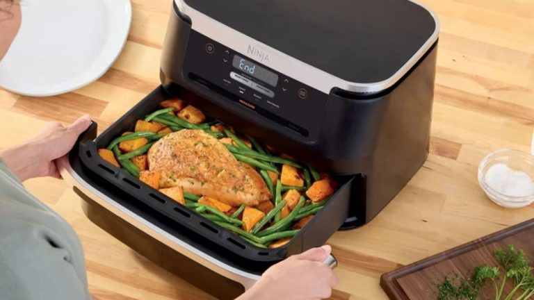 6 façons de prolonger la durée de vie de votre friteuse à air, selon un chef de friteuse à air 6 façons de prolonger la durée de vie de votre friteuse à air, selon un chef de friteuse à air