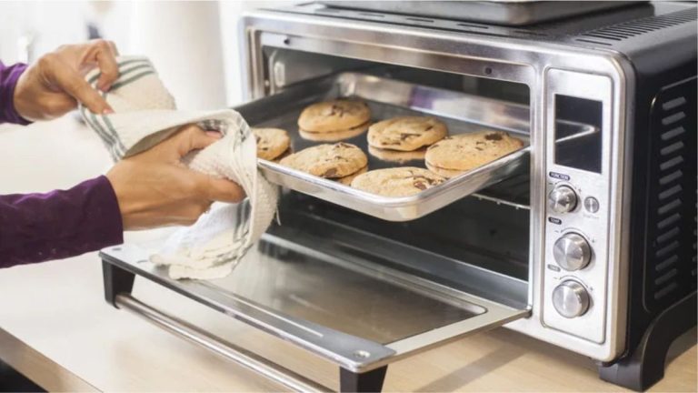 Quelle est la différence entre un four grille-pain et un four de comptoir ? Nous avons demandé aux experts Quelle est la différence entre un four grille-pain et un four de comptoir ? Nous avons demandé aux experts