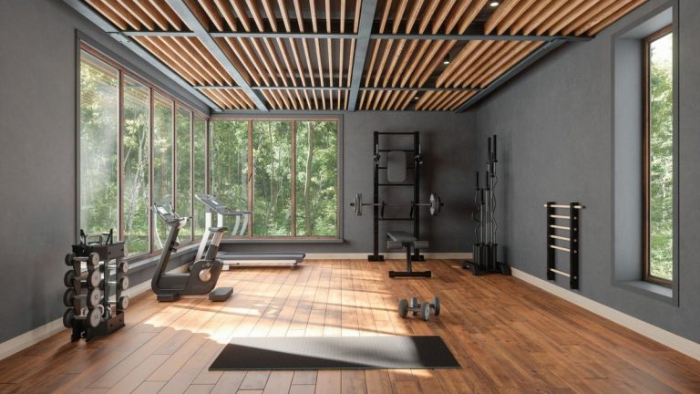 Comment nettoyer une salle de sport à domicile – 7 conseils pour un nettoyage impeccable après votre séance de transpiration
