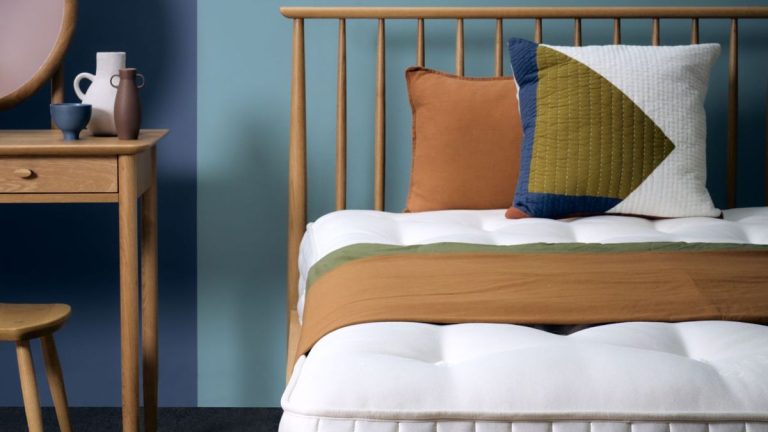Apprenez à repérer les premiers signes de moisissure sur votre matelas et pourquoi vous devez agir rapidement pour l'éliminer. Apprenez à repérer les premiers signes de moisissure sur votre matelas et pourquoi vous devez agir rapidement pour l'éliminer.