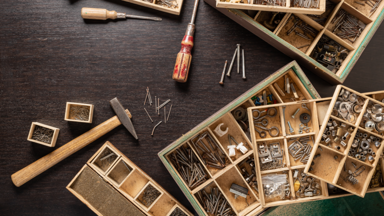Comment organiser les outils de bricolage – rationalisez votre trousse à outils avec ces 6 astuces Comment organiser les outils de bricolage – rationalisez votre trousse à outils avec ces 6 astuces