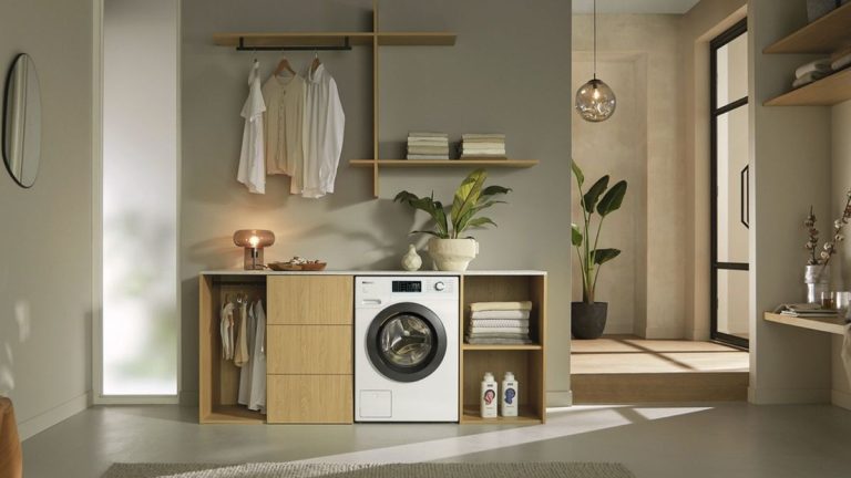 Les experts révèlent pourquoi vous devriez toujours laisser la porte de votre machine à laver ouverte entre les lavages Les experts révèlent pourquoi vous devriez toujours laisser la porte de votre machine à laver ouverte entre les lavages