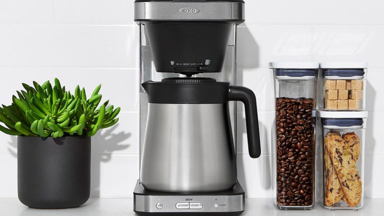 La meilleure cafetière filtre de tous les temps – Examen de la cafetière OXO Brew 8 tasses