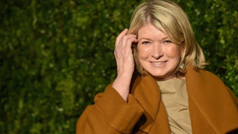 Les sécateurs portatifs de Martha Stewart sont en réduction pour une durée limitée. Je les ai essayés dans mon jardin et je comprends pourquoi les meilleures critiques ne mentent pas.