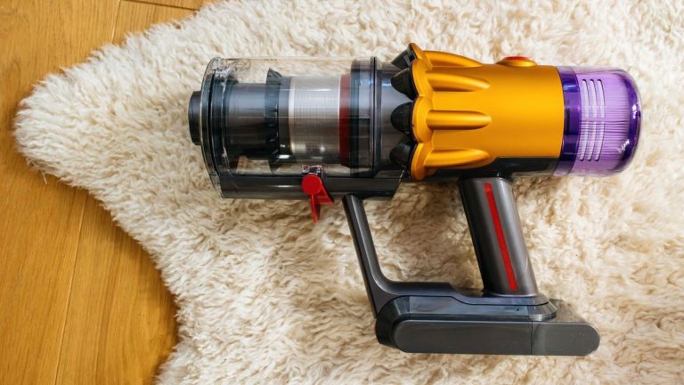 Combien faut-il dépenser pour un aspirateur ? Conseils d’experts pour éviter les dépenses excessives Combien faut-il dépenser pour un aspirateur ? Conseils d'experts pour éviter les dépenses excessives