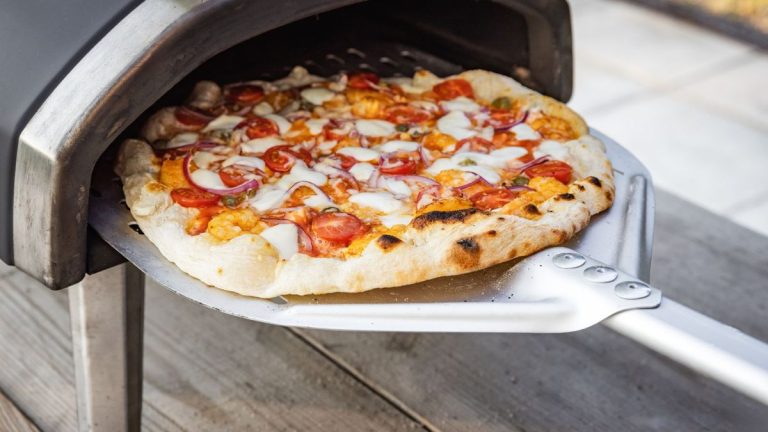 Une carrière en testant des fours à pizza m'a prouvé que ces 6 accessoires sont des incontournables