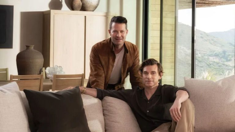 La magnifique transformation de la cuisine de Jeremiah Brent et Nate Berkus laisse les architectes d'intérieur impressionnés : leur îlot en marbre est absolument époustouflant.