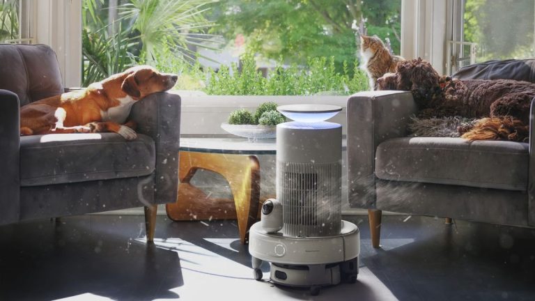 Est-ce le vide du robot le plus futuriste à ce jour? Il nettoie, MOPS, Purifie votre air, sécurise votre maison, vous aide avec les livraisons de nourriture et aide même à filmer les vidéos