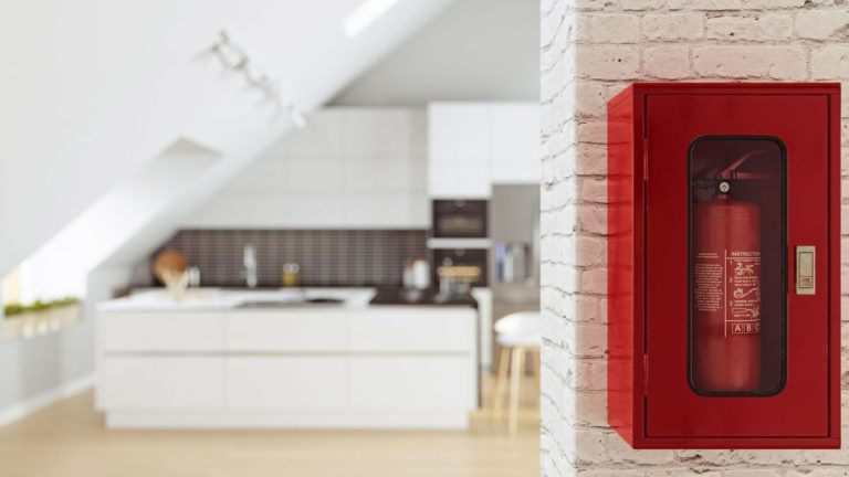 Les experts en sécurité révèlent comment choisir le bon type d'extincteur pour votre maison