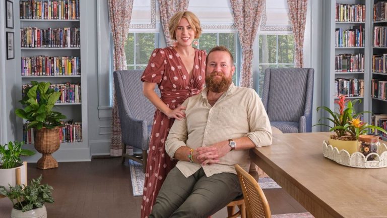 La nouvelle collection d'éclairage d'Erin et Ben Napier s'est inspirée de leur ville natale du Sud - et il est rempli d'élégants pièces de style vintage