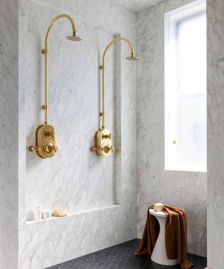 6 idées de douche sans rendez-vous pour de petites salles de bains qui sont aussi luxueuses qu’elles sont économes en espace 6 idées de douche sans rendez-vous pour de petites salles de bains qui sont aussi luxueuses qu'elles sont économes en espace