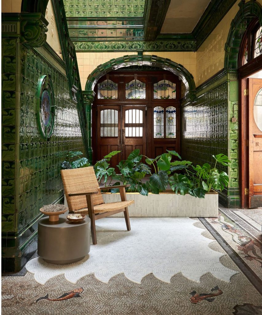 Les carreaux de mosaïque font-ils un retour? Voici comment les concepteurs font ce look une fois daté en 2025