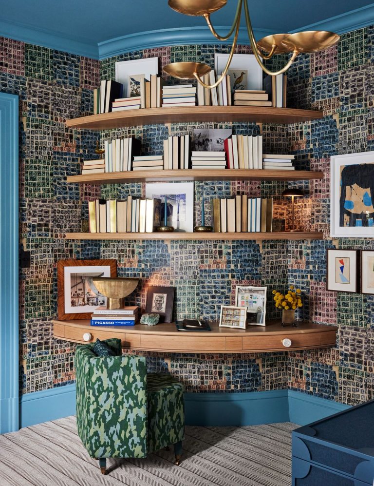 Tendances de la bibliothèque - 8 façons élégantes des concepteurs affichent leurs livres en 2025