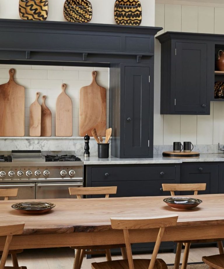 Paint COV vs peinture non VOC – Quelle est la différence? Nos experts évaluent les avantages, les inconvénients et les risques Paint COV vs peinture non VOC - Quelle est la différence? Nos experts évaluent les avantages, les inconvénients et les risques