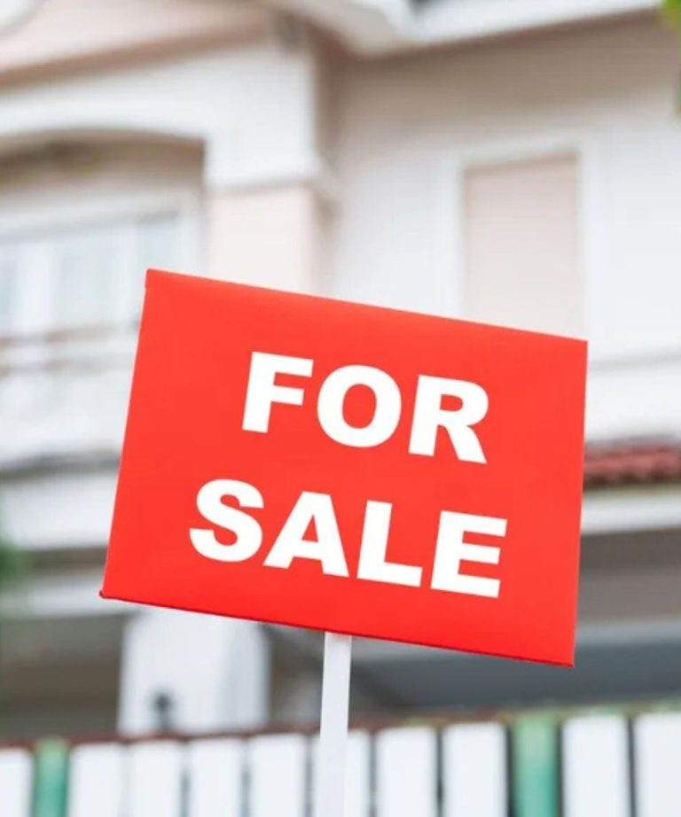 Acheter votre première maison? Ne vous laissez pas prendre! Notre jargon buster révèle les termes clés que chaque premier acheteur devrait savoir Acheter votre première maison? Ne vous laissez pas prendre! Notre jargon buster révèle les termes clés que chaque premier acheteur devrait savoir