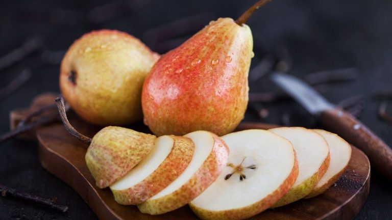 Saviez-vous que vous pouvez cultiver un poirier à partir de graines? Découvrez comment passer du fruit au jeune arbre en 7 étapes simples Saviez-vous que vous pouvez cultiver un poirier à partir de graines? Découvrez comment passer du fruit au jeune arbre en 7 étapes simples