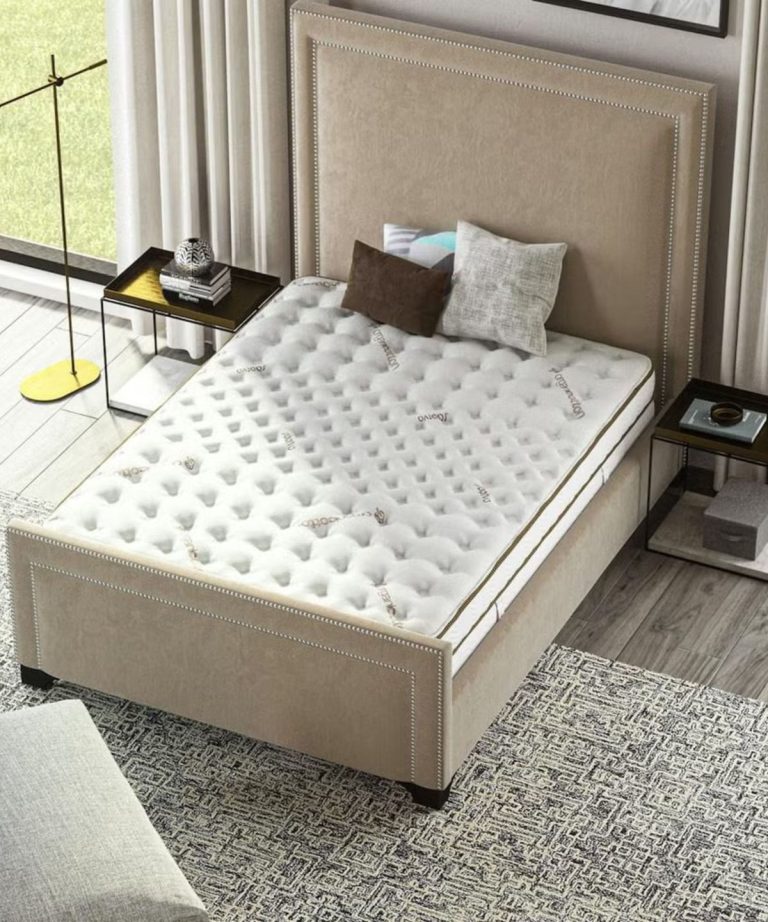 Est-il bon de dormir sur le latex? Notre panneau d'experts sur les avantages d'un matelas plus vert