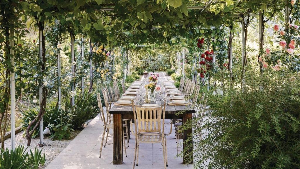 Erreurs de pergola – Un spécialiste de la structure en plein air révèle 9 erreurs de pergola qui peuvent causer de gros problèmes et comment les éviter Erreurs de pergola - Un spécialiste de la structure en plein air révèle 9 erreurs de pergola qui peuvent causer de gros problèmes et comment les éviter