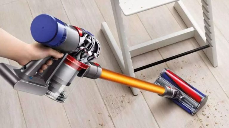 Les ingénieurs experts révèlent les 4 défauts communs qu'ils réparent souvent dans les aspirateurs Dyson - et comment vous pouvez les éviter en arriver à la vôtre