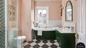 Vous ne pouvez pas le nier plus longtemps, les salles de bains rétro ont fait un retour - et ces 7 idées chics mais de caractère sont une leçon sur la façon de bien comprendre le look