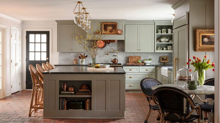 La palette Cottage Chic de Benjamin Moore est un mélange élégant de neutres doux, la palette de couleurs parfaite pour ce style intemporel La palette Cottage Chic de Benjamin Moore est un mélange élégant de neutres doux, la palette de couleurs parfaite pour ce style intemporel