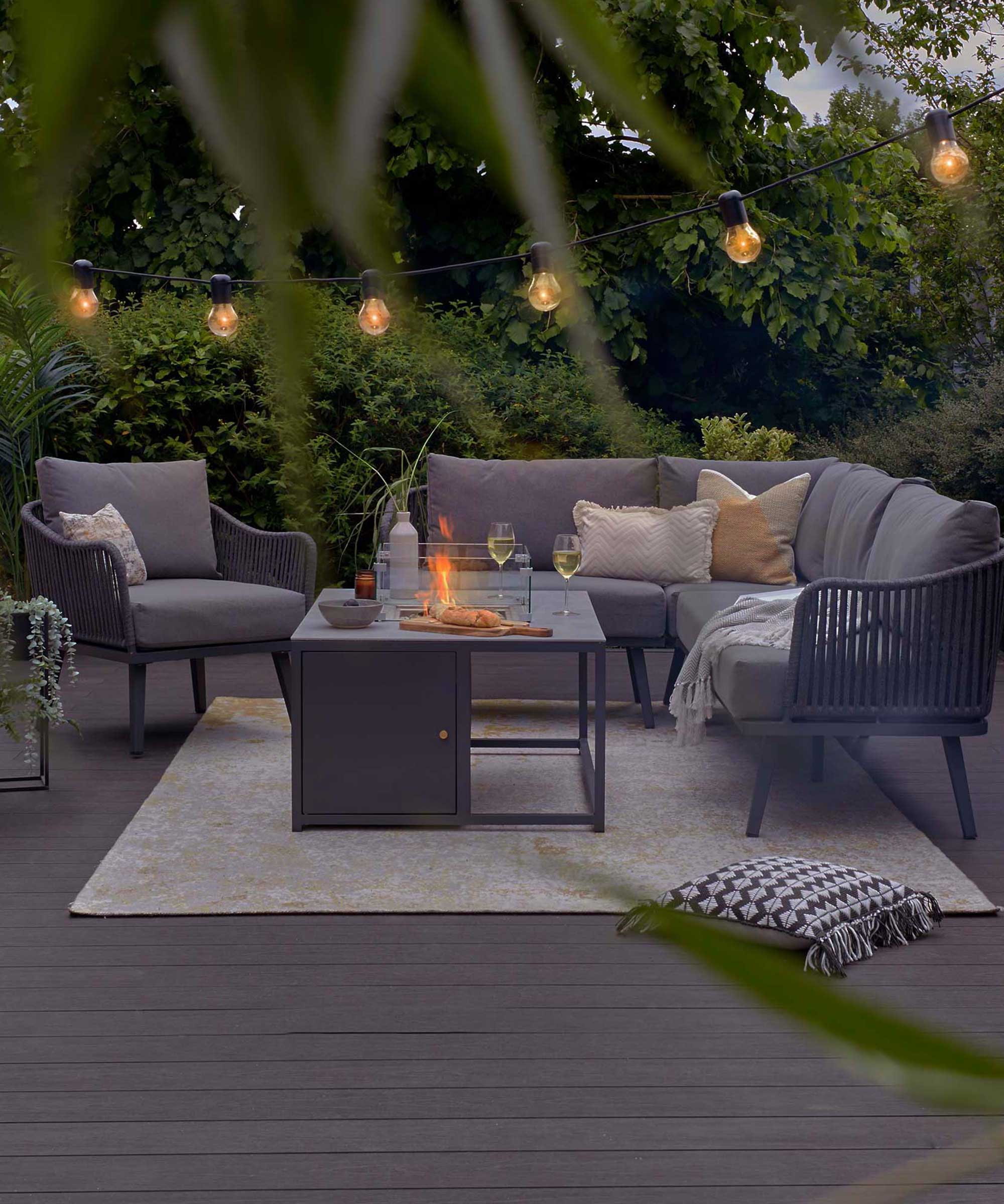 Danetti Furniture sur pont composite